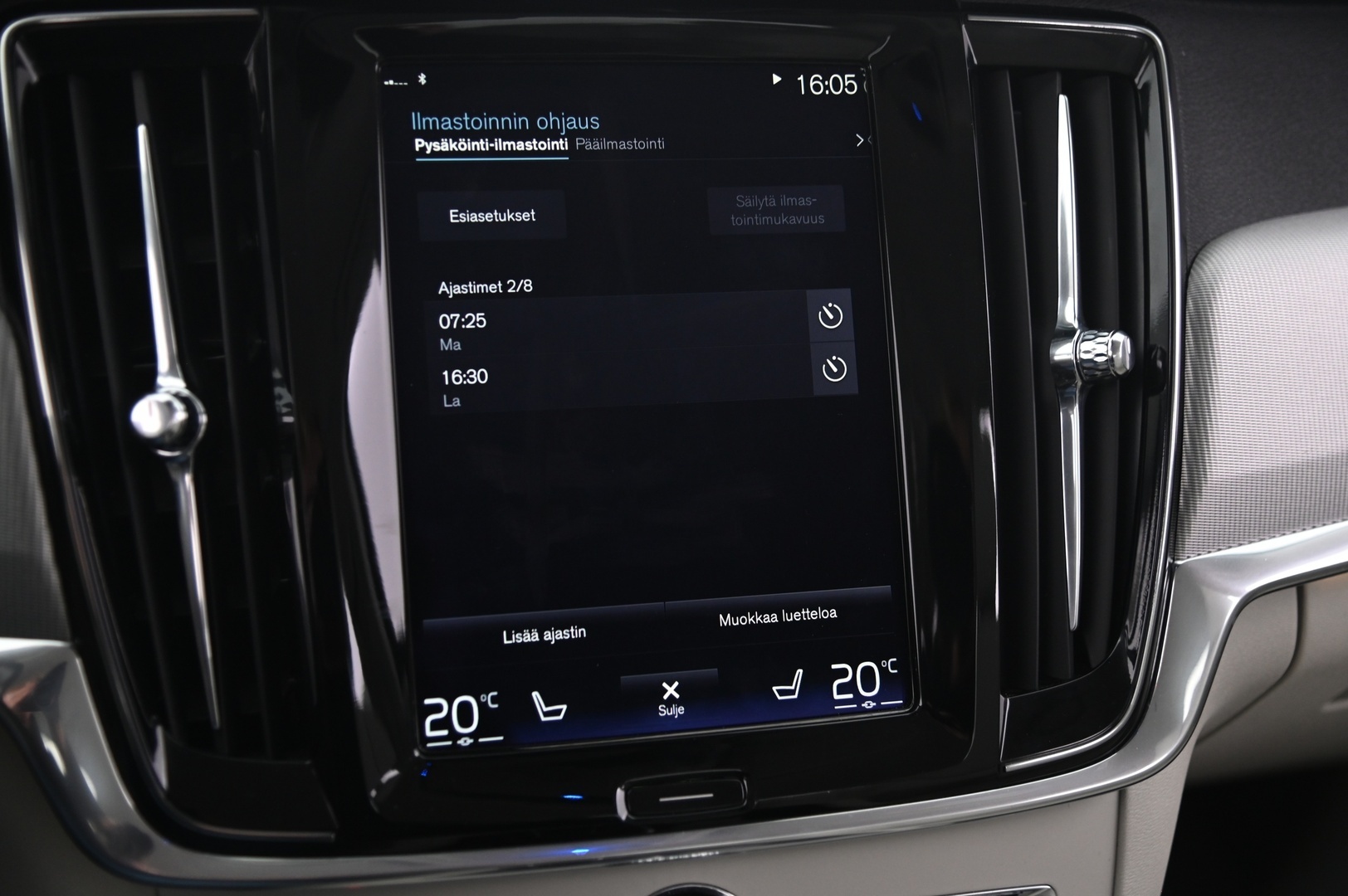 VOLVO S90 2017