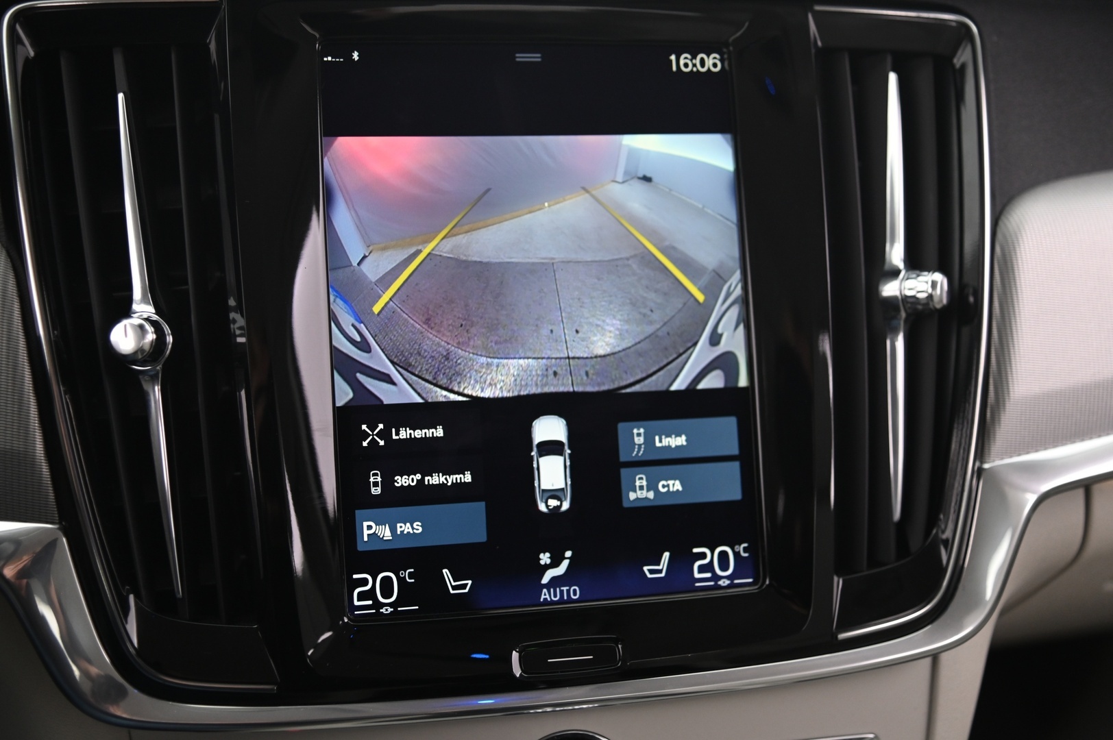 VOLVO S90 2017