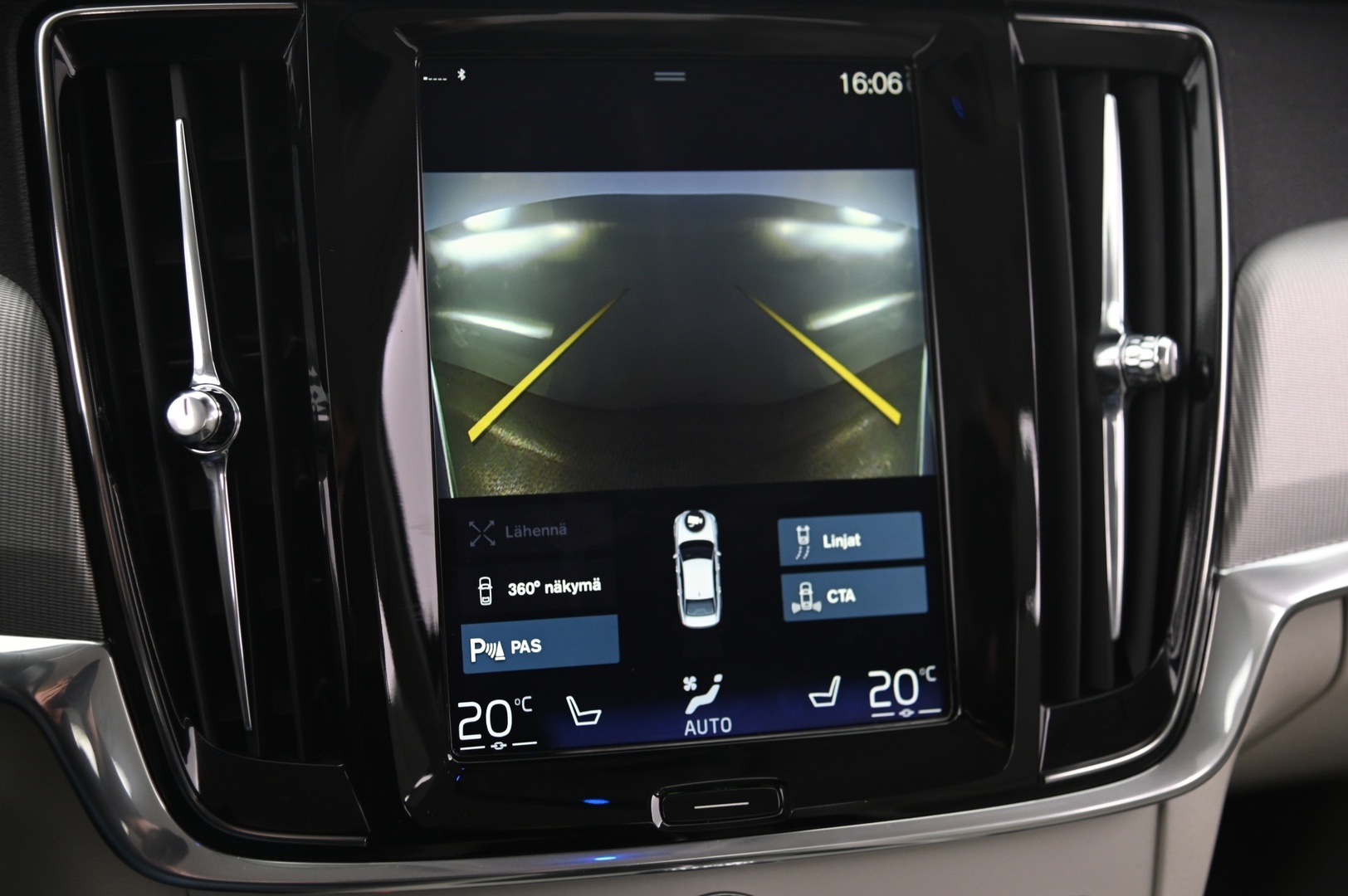 VOLVO S90 2017
