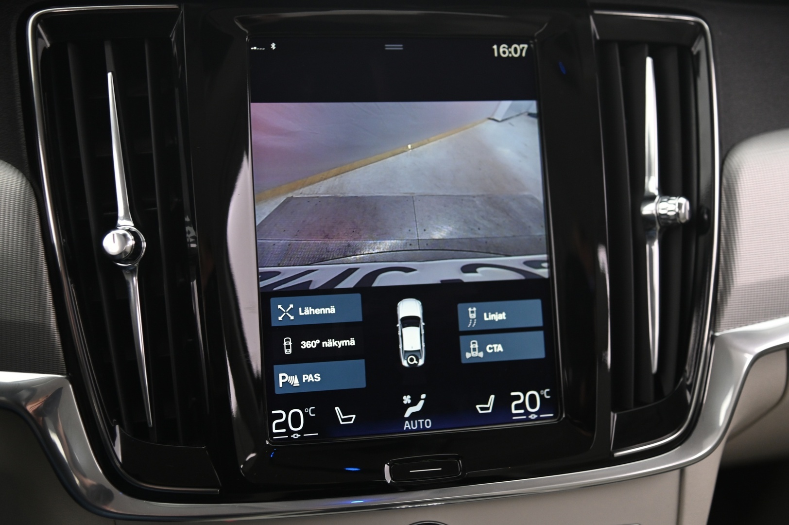 VOLVO S90 2017
