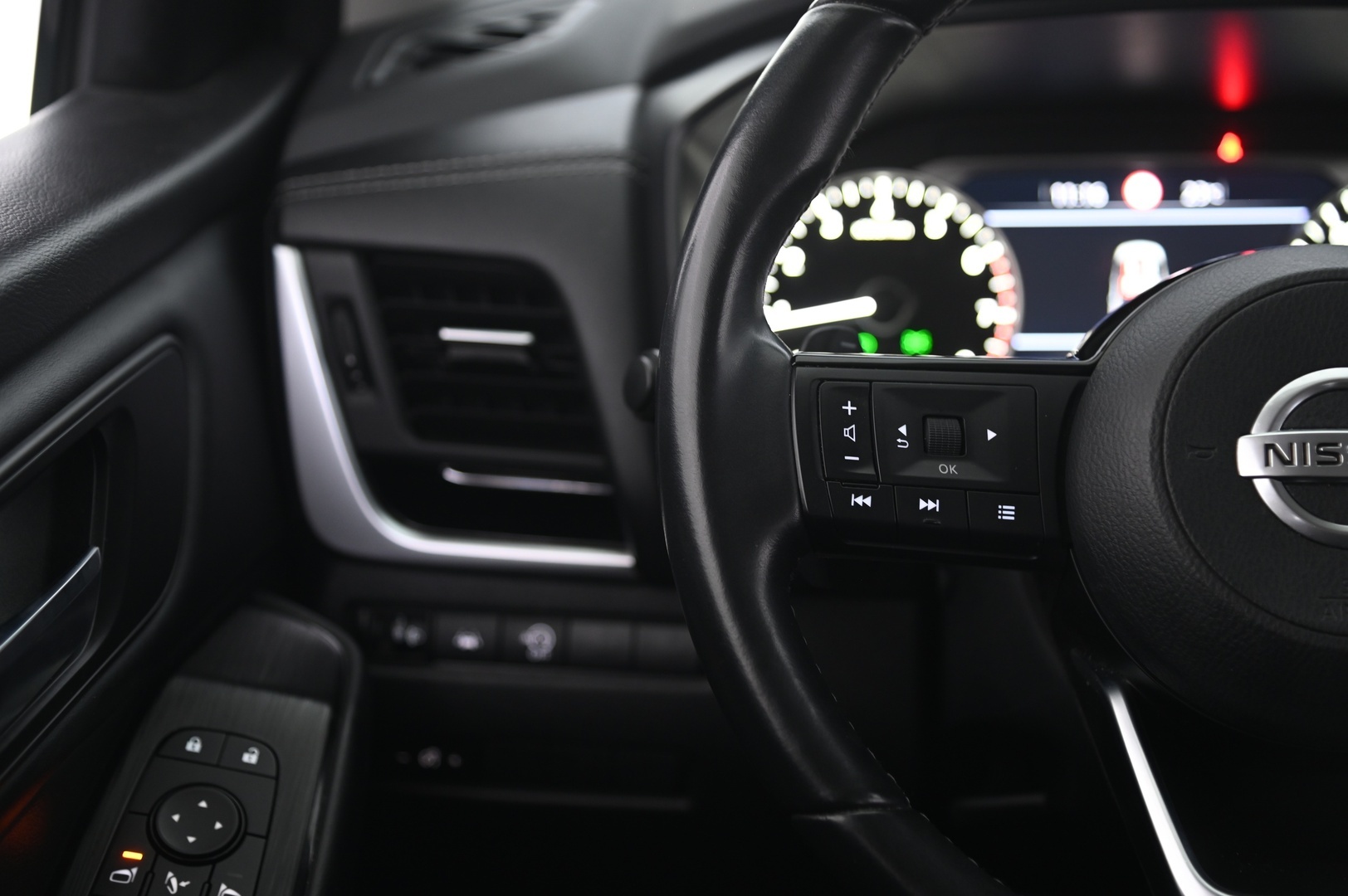 NISSAN Qashqai 2022