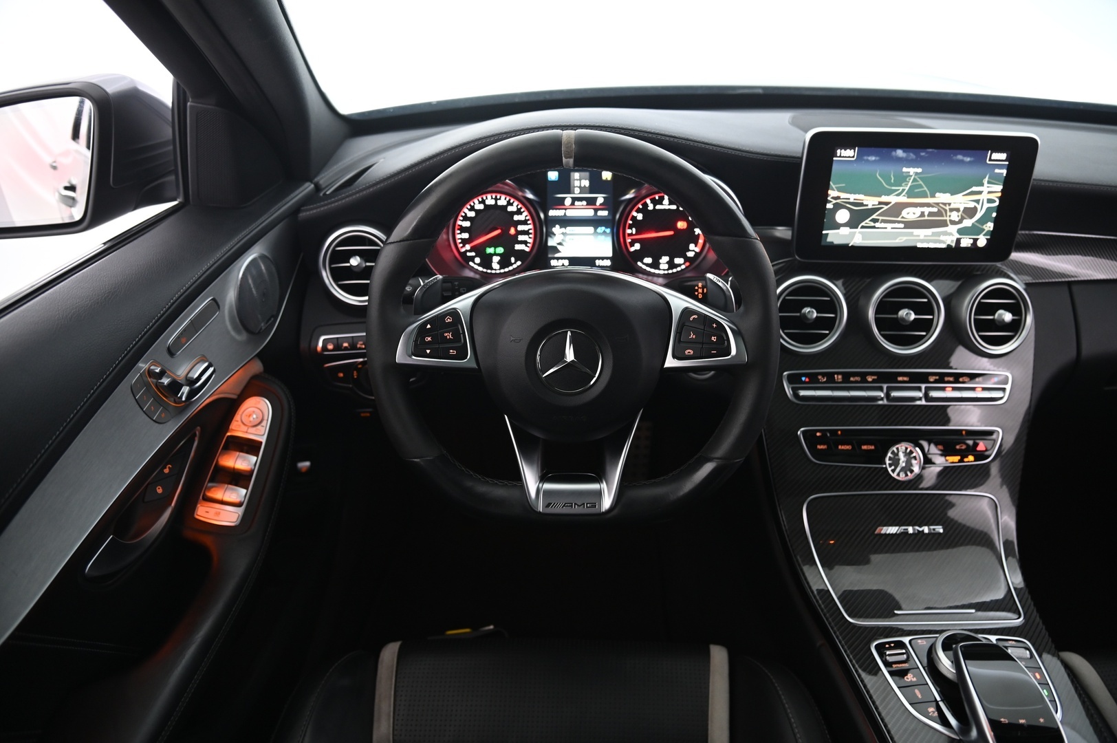 MERCEDES-BENZ C 63 AMG 2016