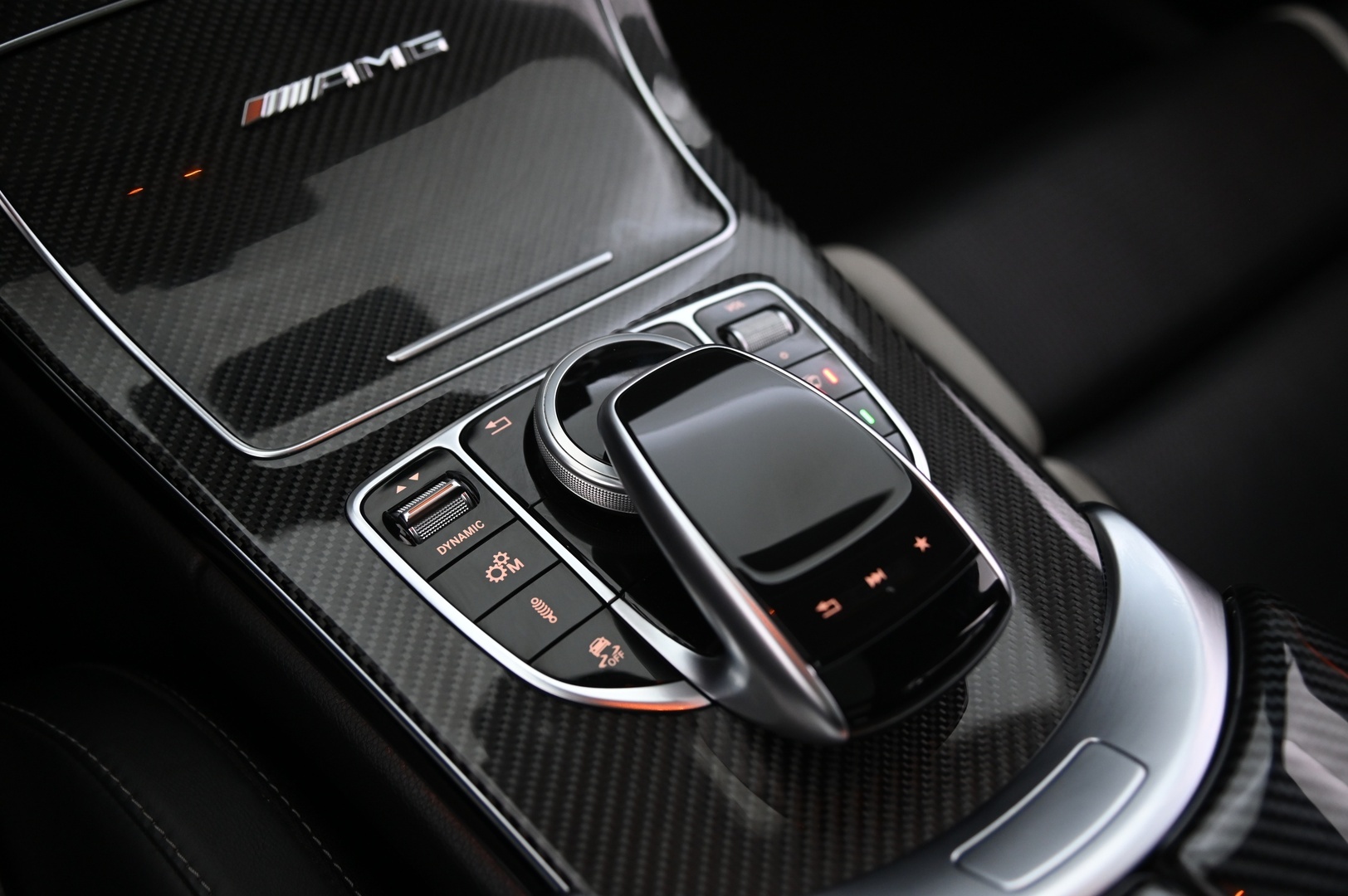 MERCEDES-BENZ C 63 AMG 2016