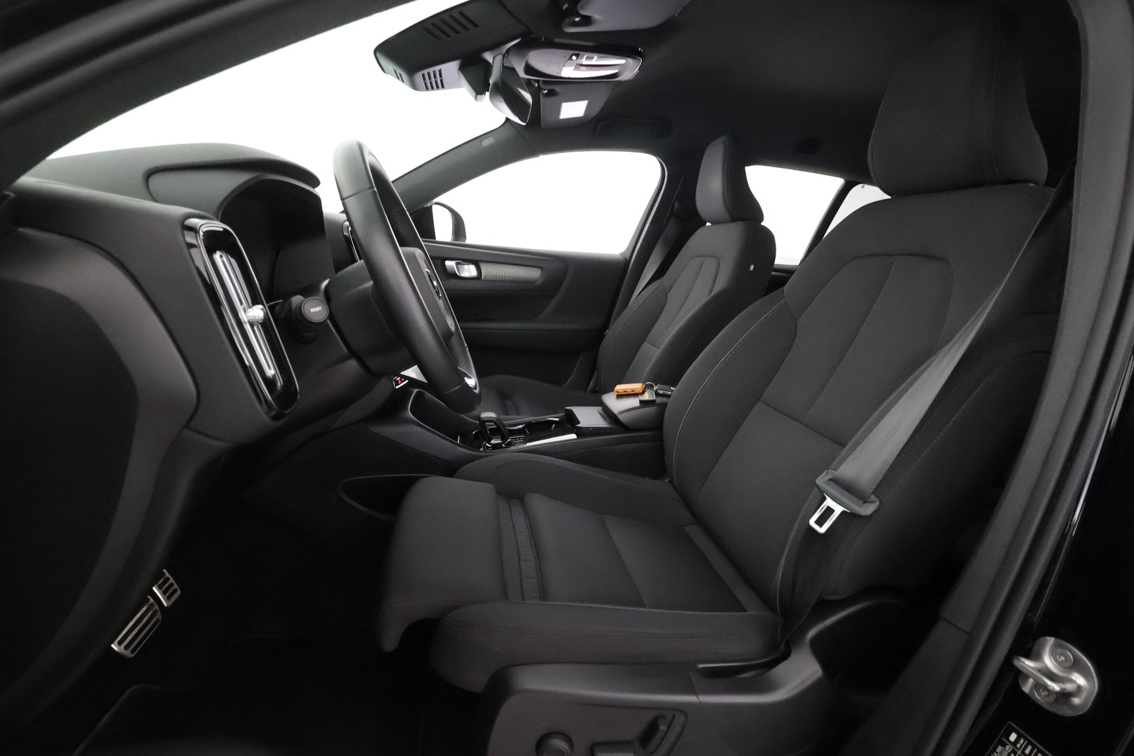 VOLVO XC40 2022