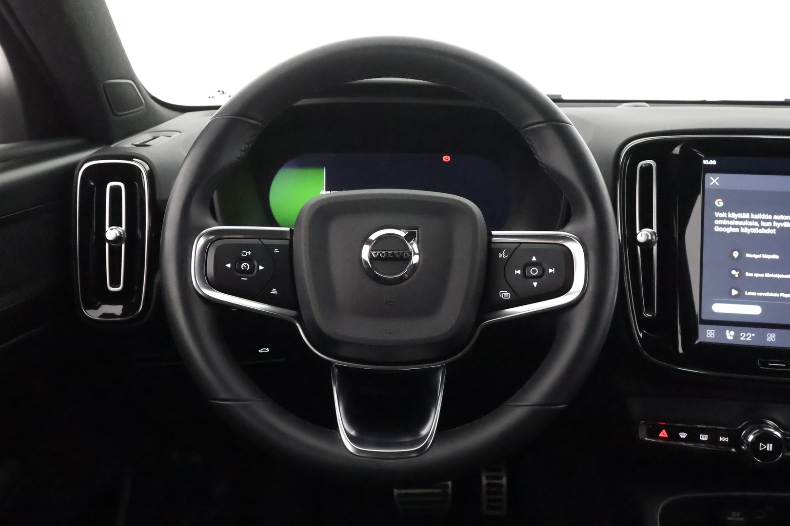 VOLVO XC40 2022