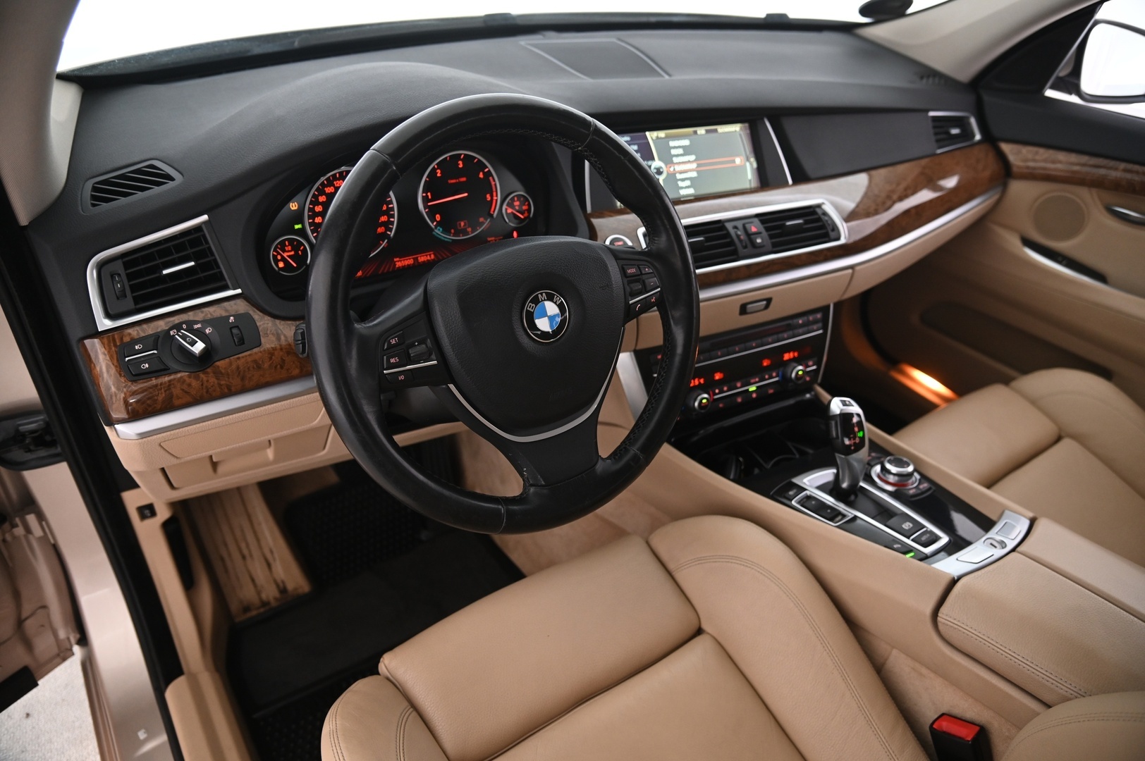 BMW 530 2010