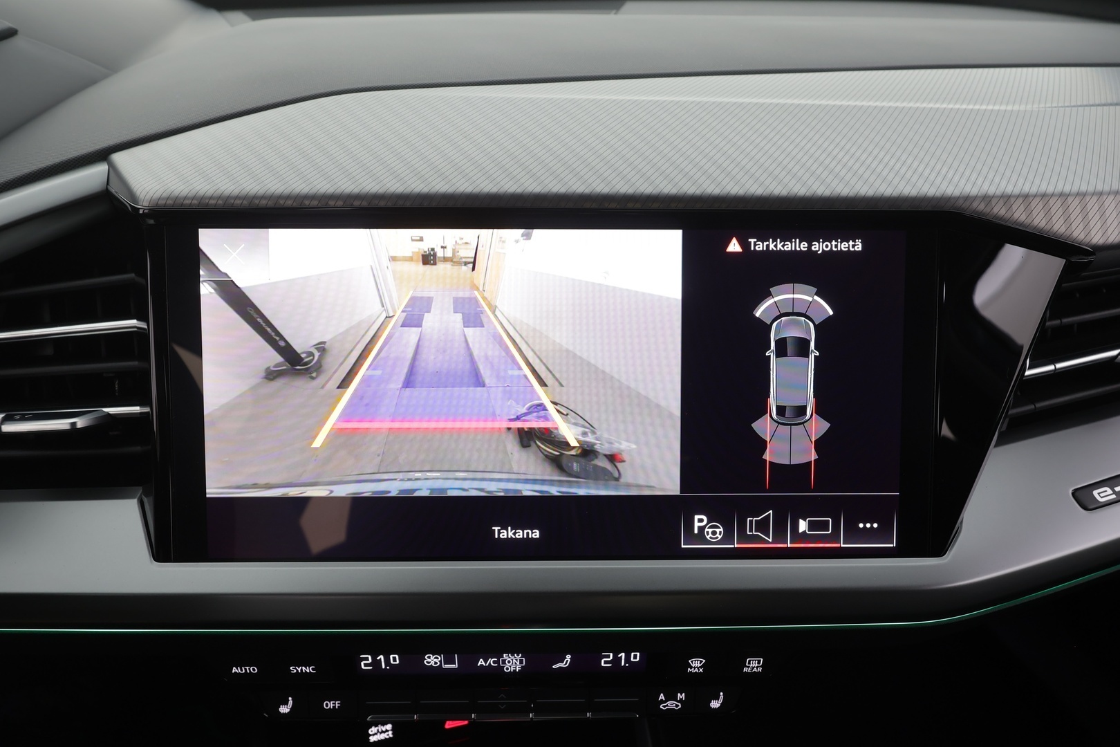 AUDI Q4 E-TRON 2023