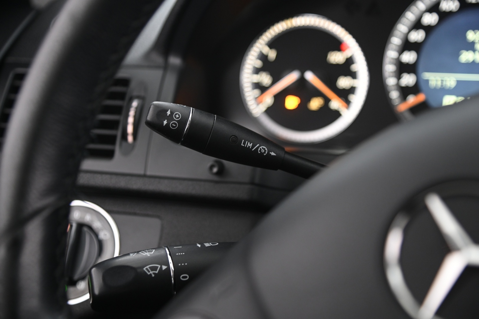 MERCEDES-BENZ C 2007