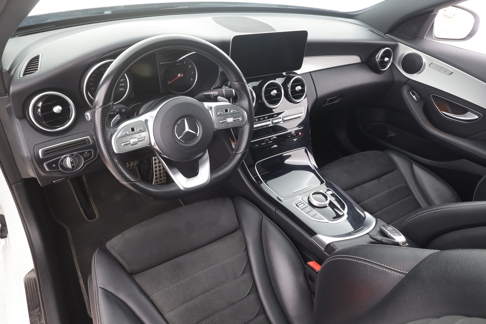 MERCEDES-BENZ C 2019