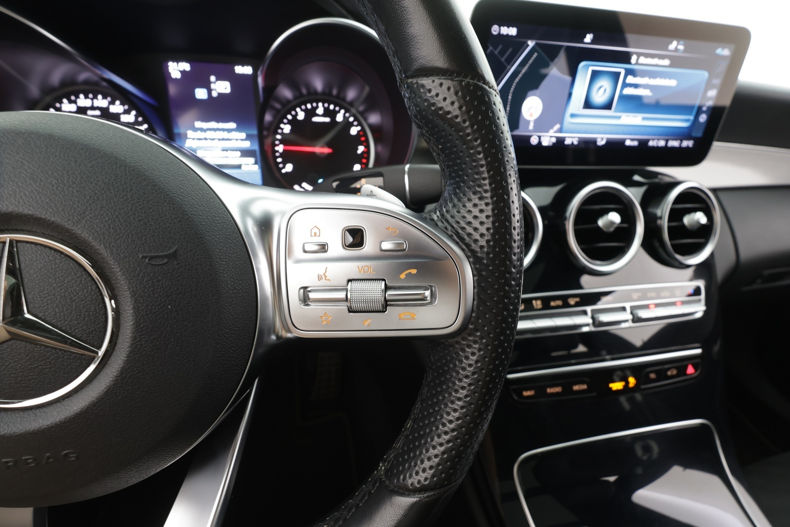MERCEDES-BENZ C 2019