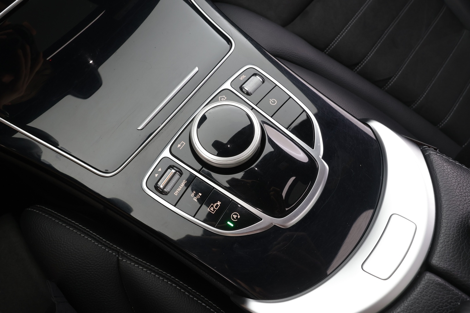 MERCEDES-BENZ C 2019