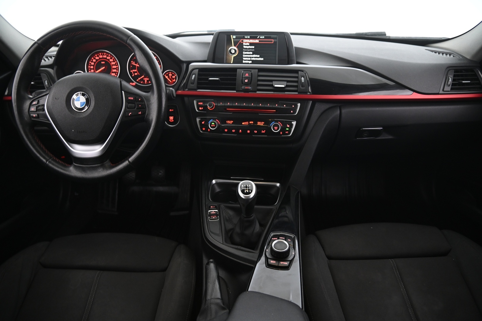 BMW 318 2014
