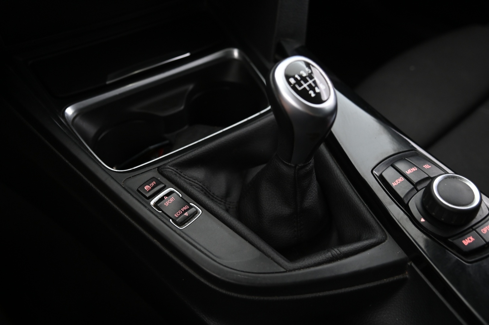 BMW 318 2014