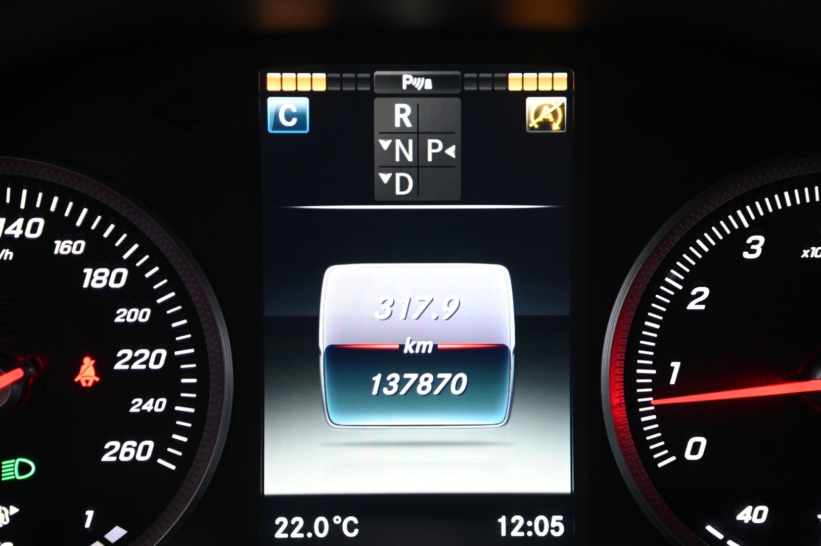 MERCEDES-BENZ C 2016