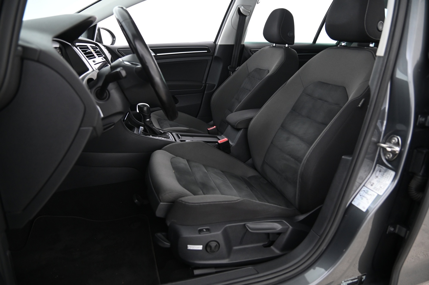 VOLKSWAGEN Golf 2017