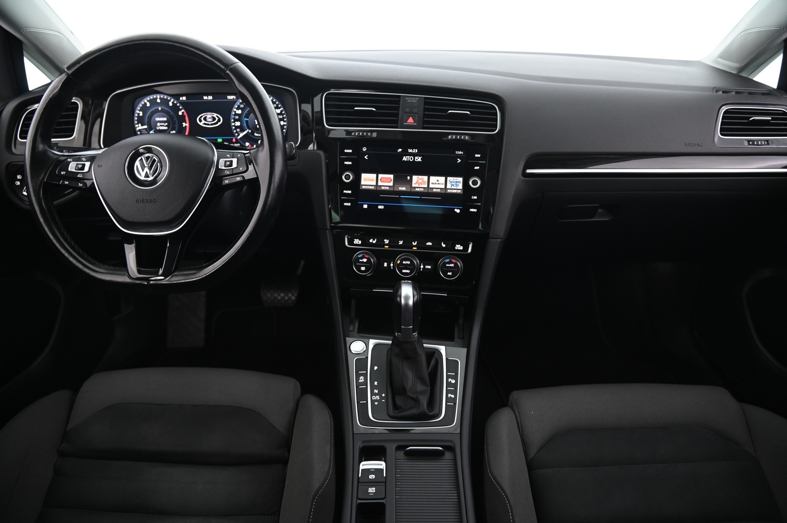 VOLKSWAGEN Golf 2017