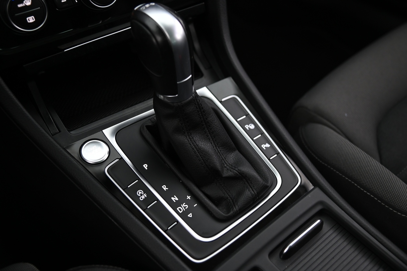 VOLKSWAGEN Golf 2017