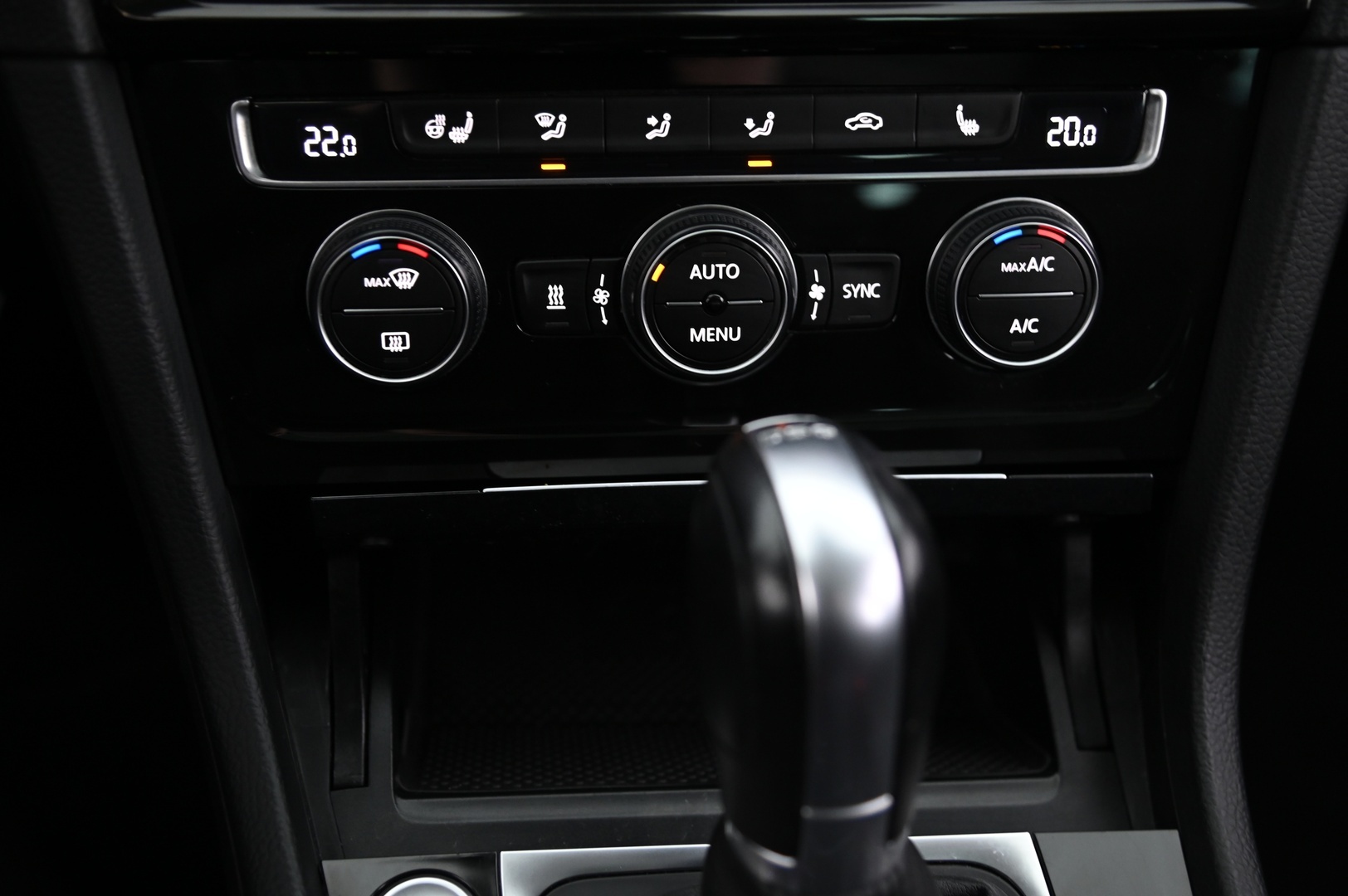 VOLKSWAGEN Golf 2017