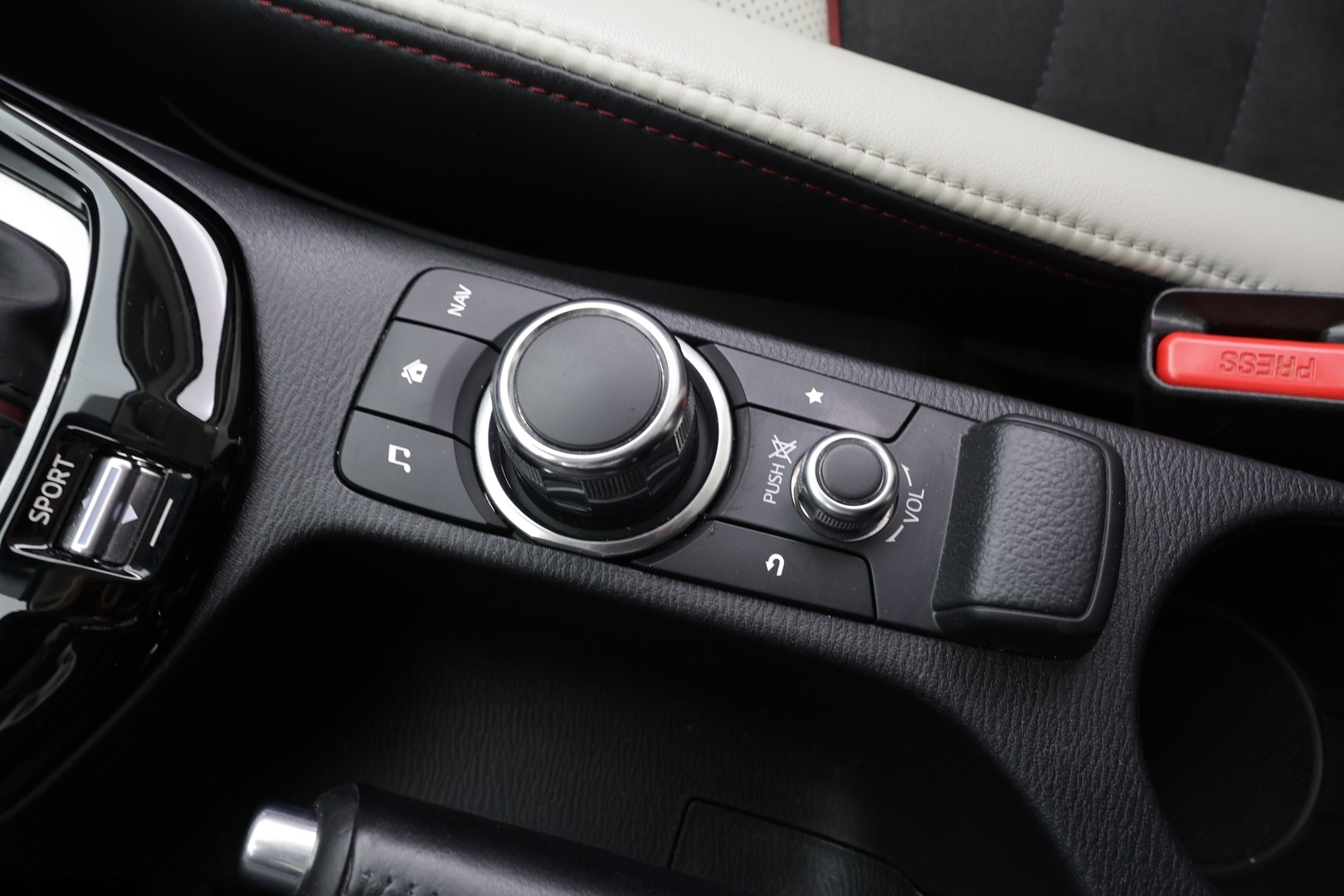 MAZDA CX-3 2016
