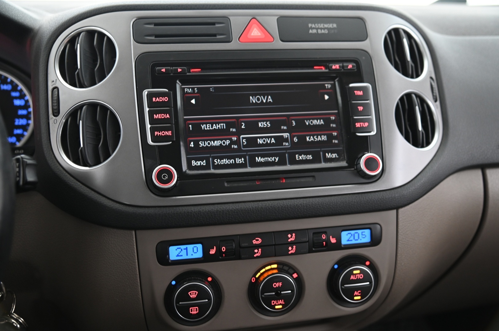 VOLKSWAGEN Tiguan 2008