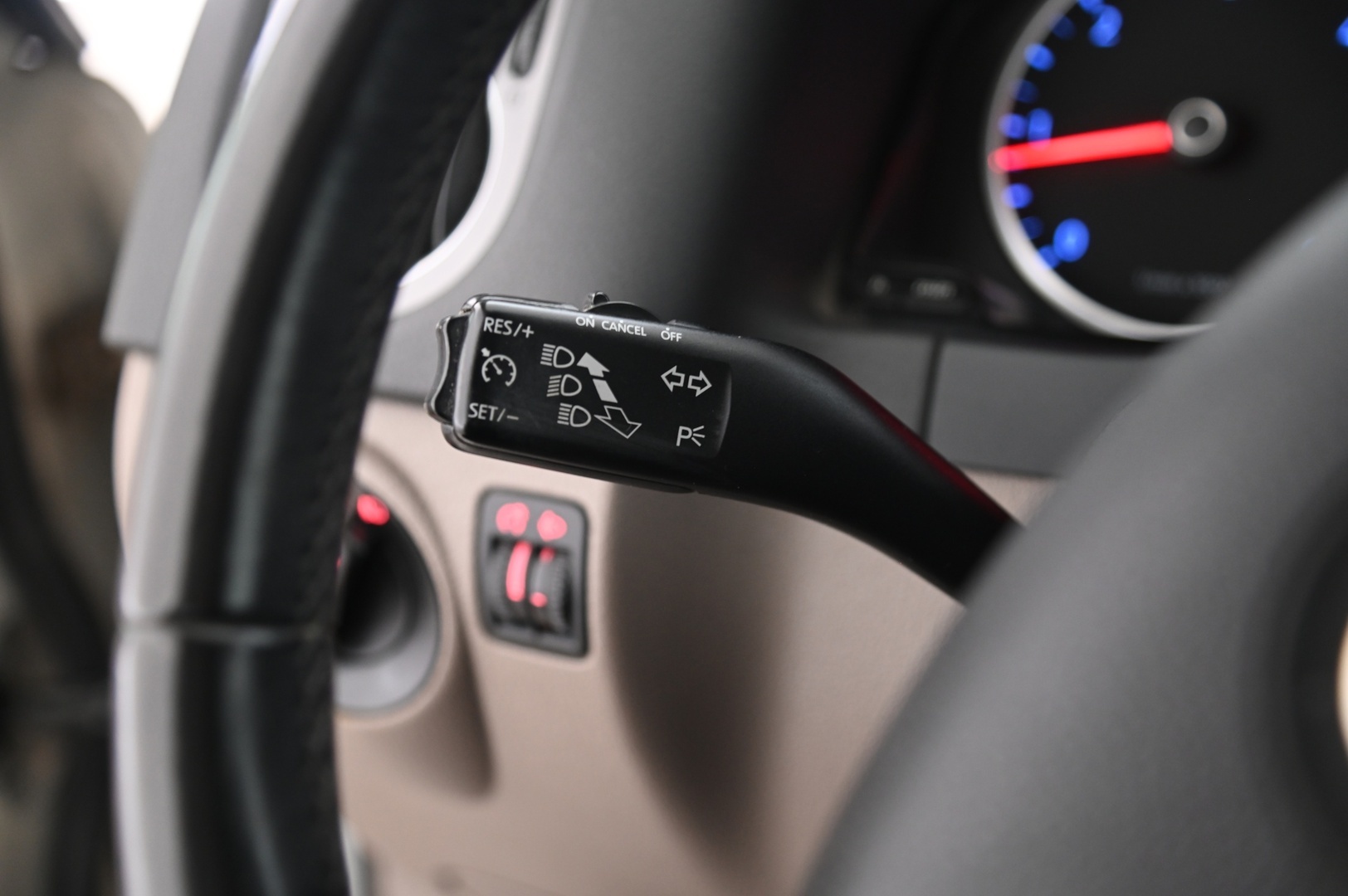 VOLKSWAGEN Tiguan 2008