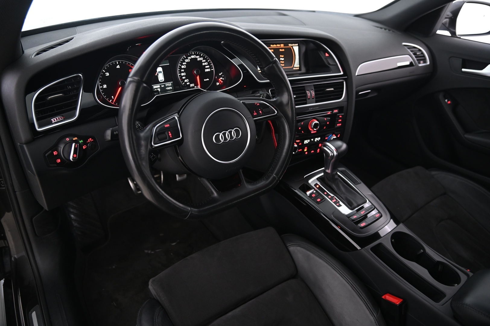 AUDI A4 2015