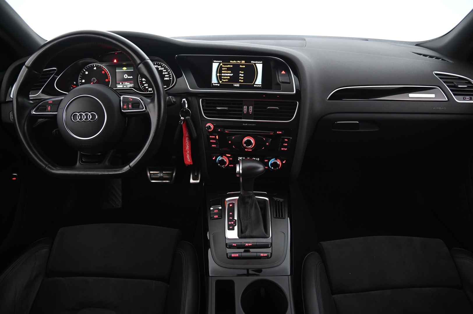 AUDI A4 2015