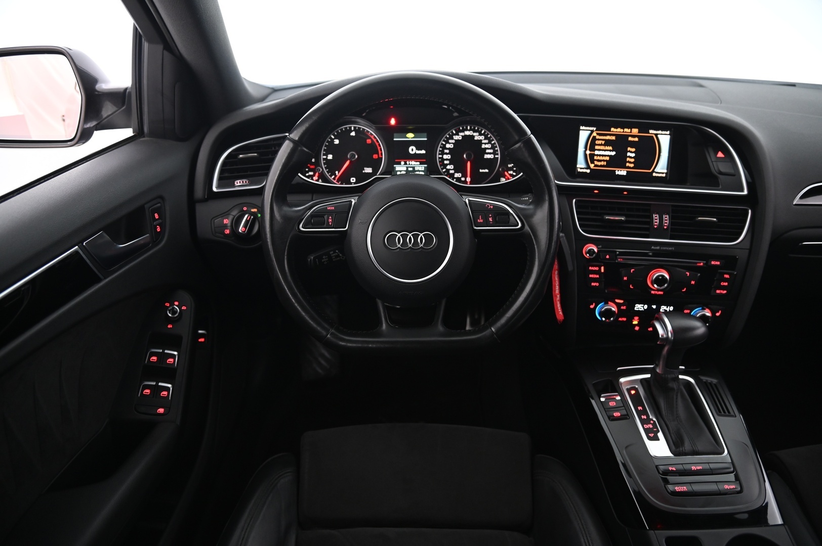 AUDI A4 2015