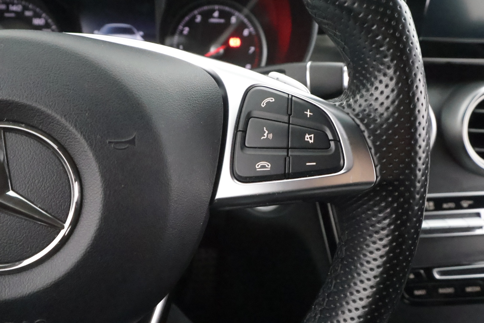 MERCEDES-BENZ C 2017