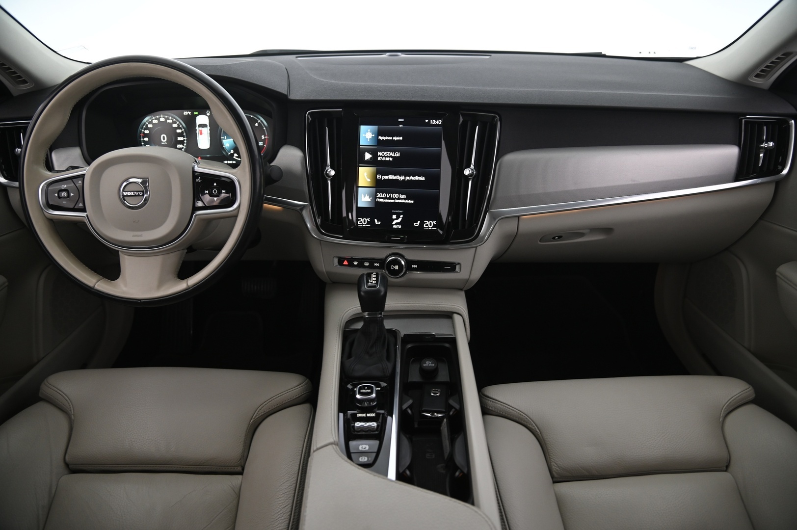 VOLVO S90 2017