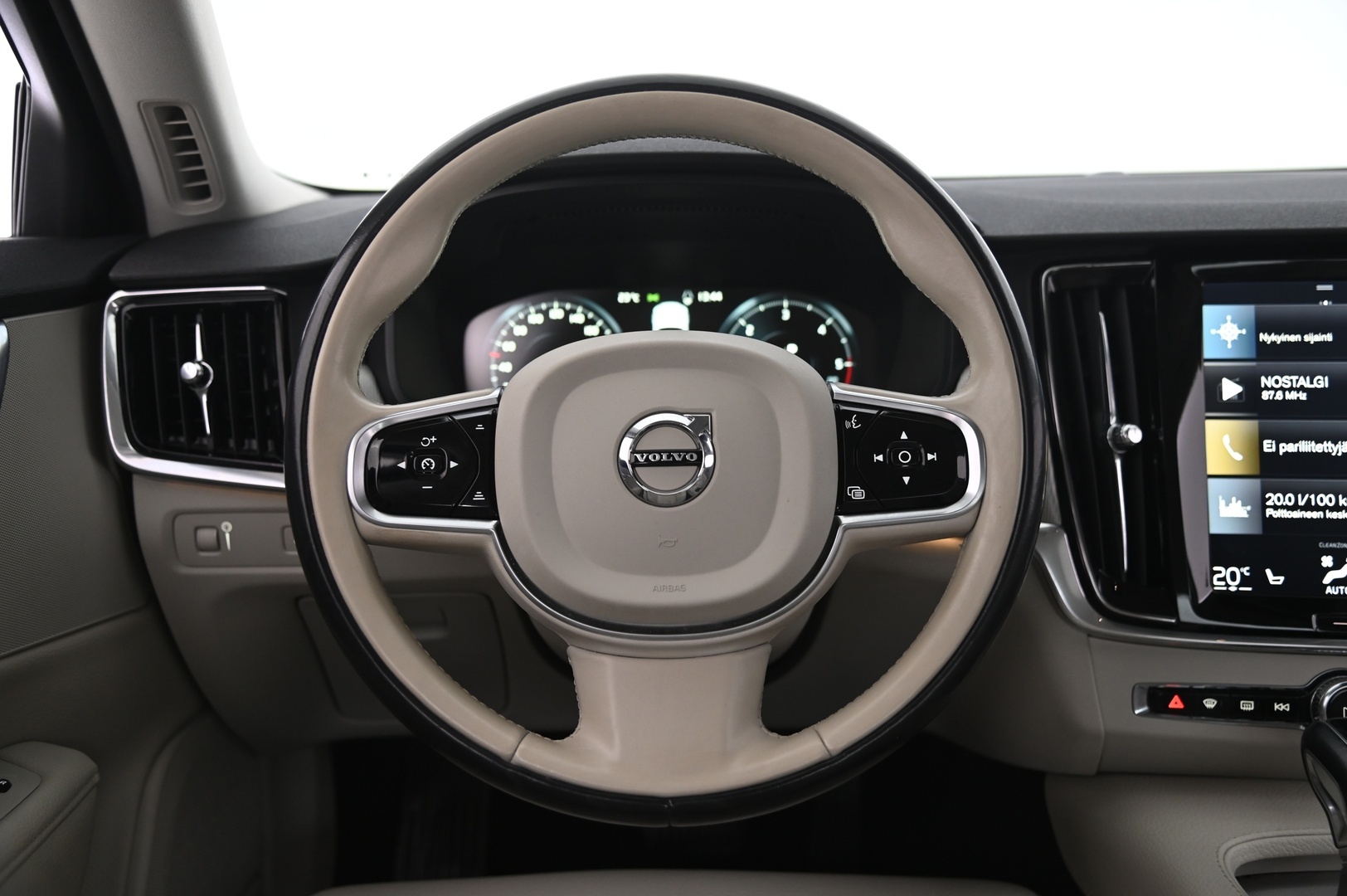 VOLVO S90 2017