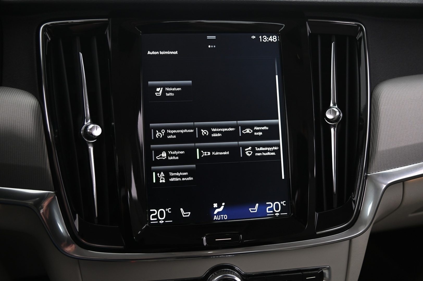 VOLVO S90 2017