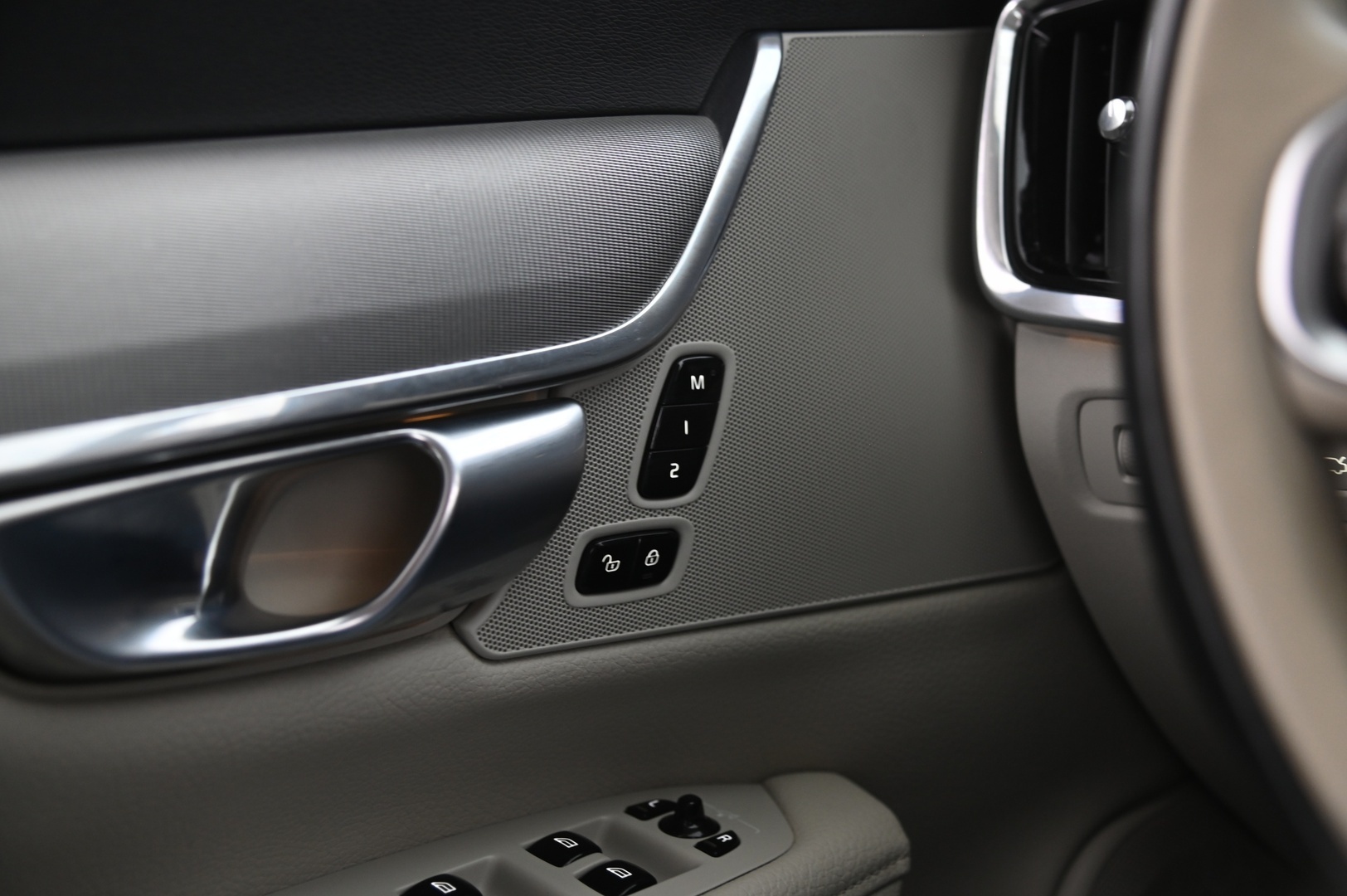 VOLVO S90 2017