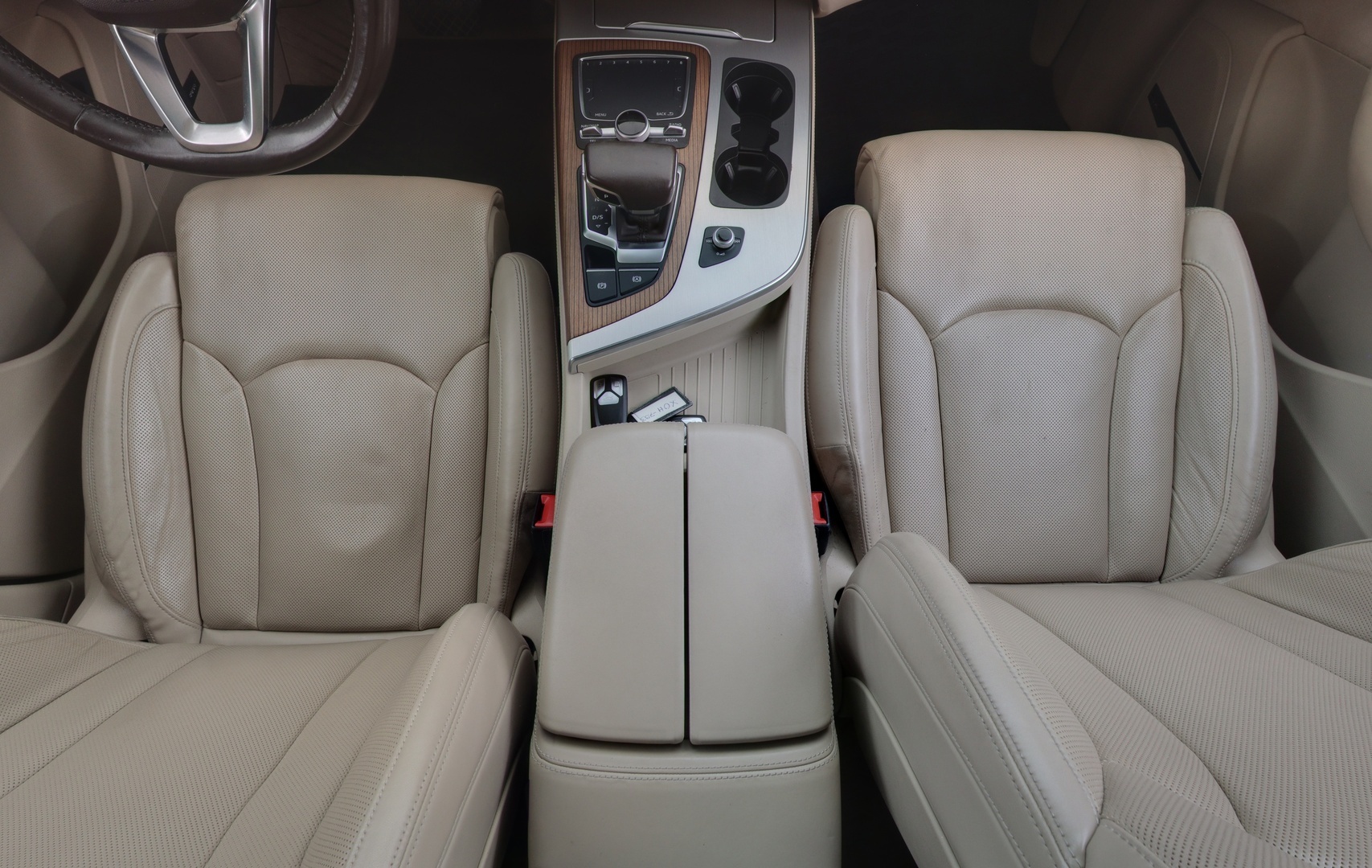 AUDI Q7 2017