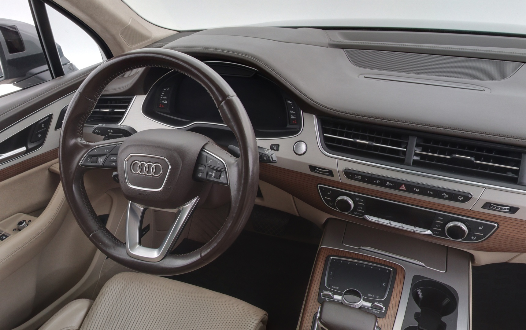 AUDI Q7 2017