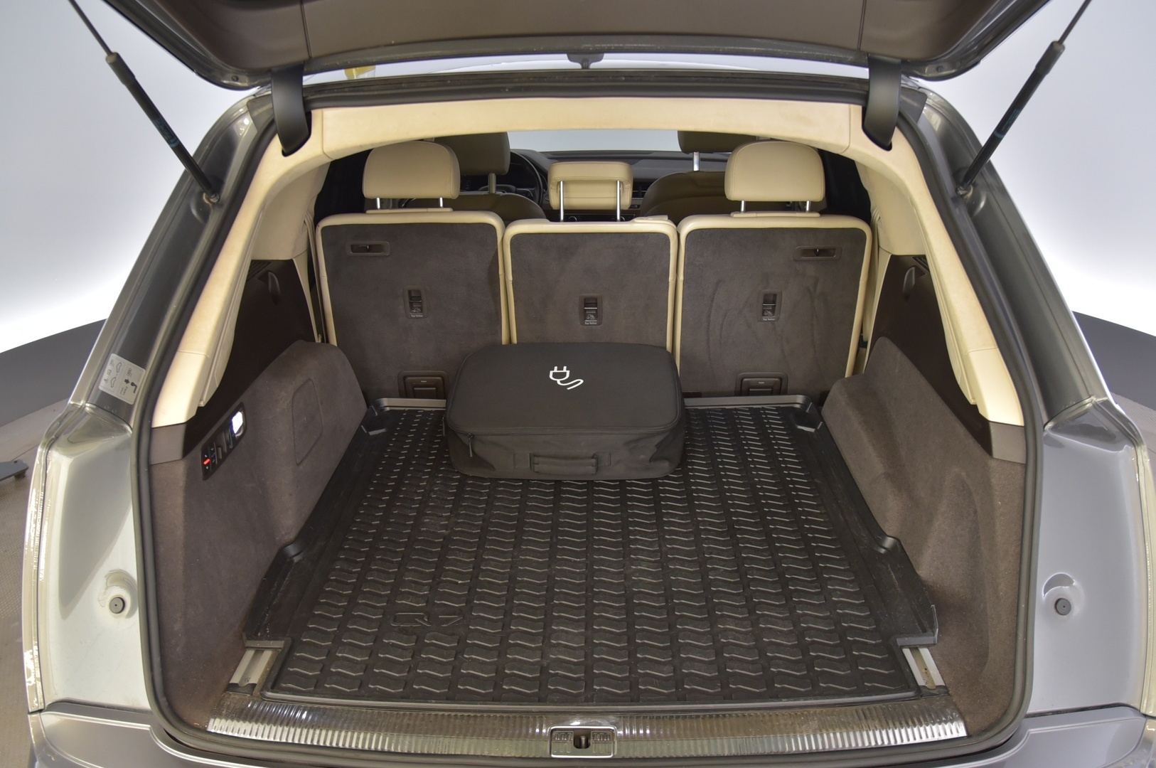 AUDI Q7 2017