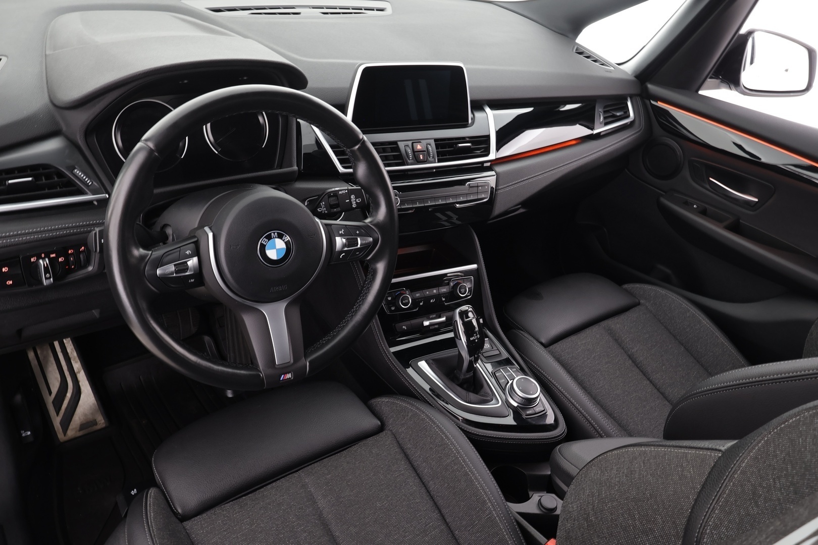 BMW 218 2022