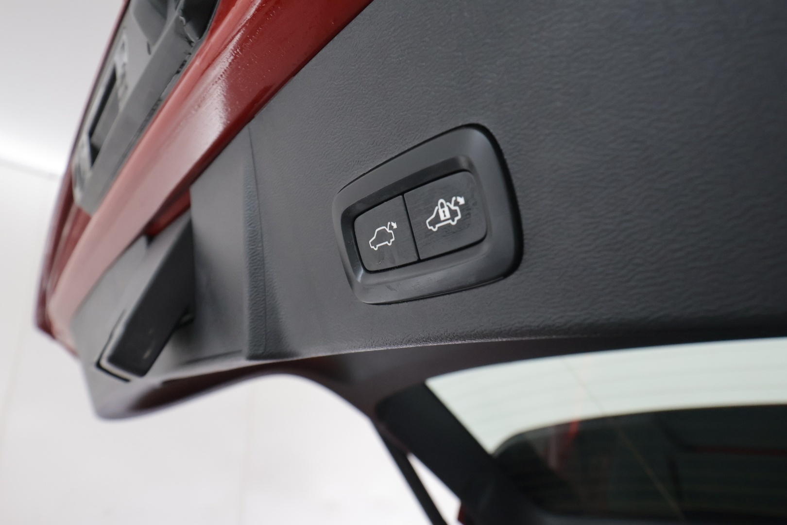VOLVO XC40 2024