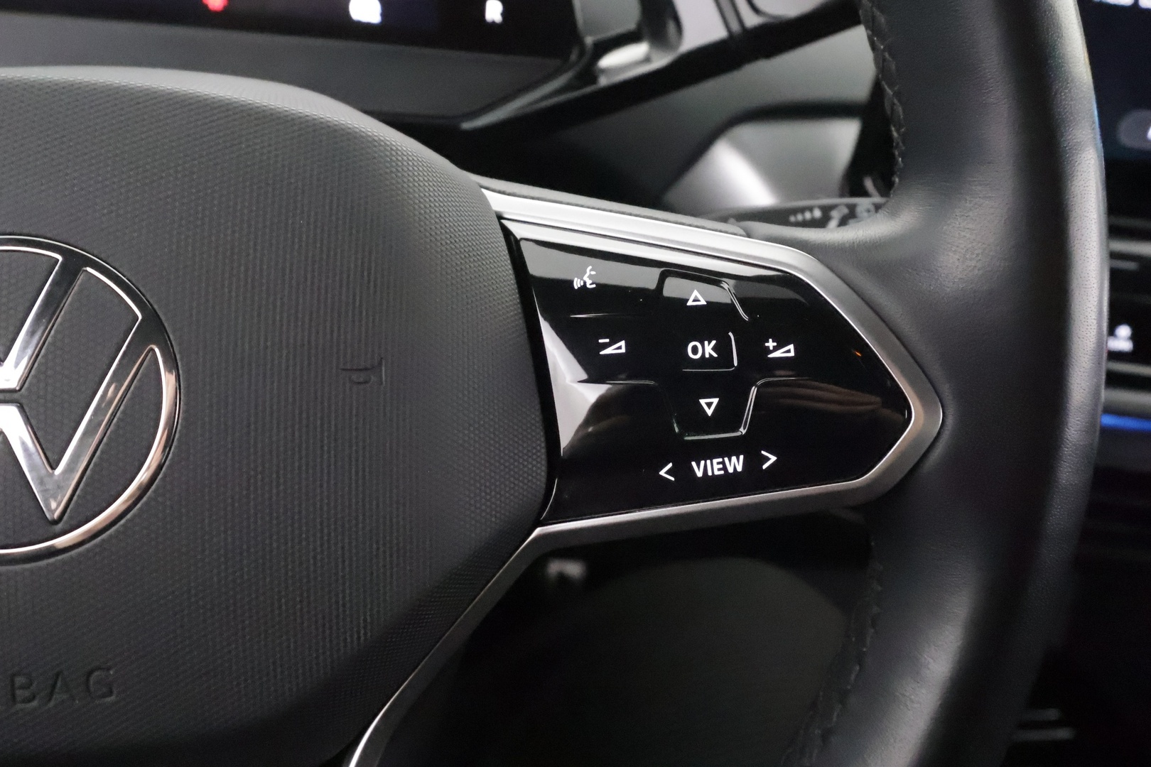 VOLKSWAGEN ID.4 2023