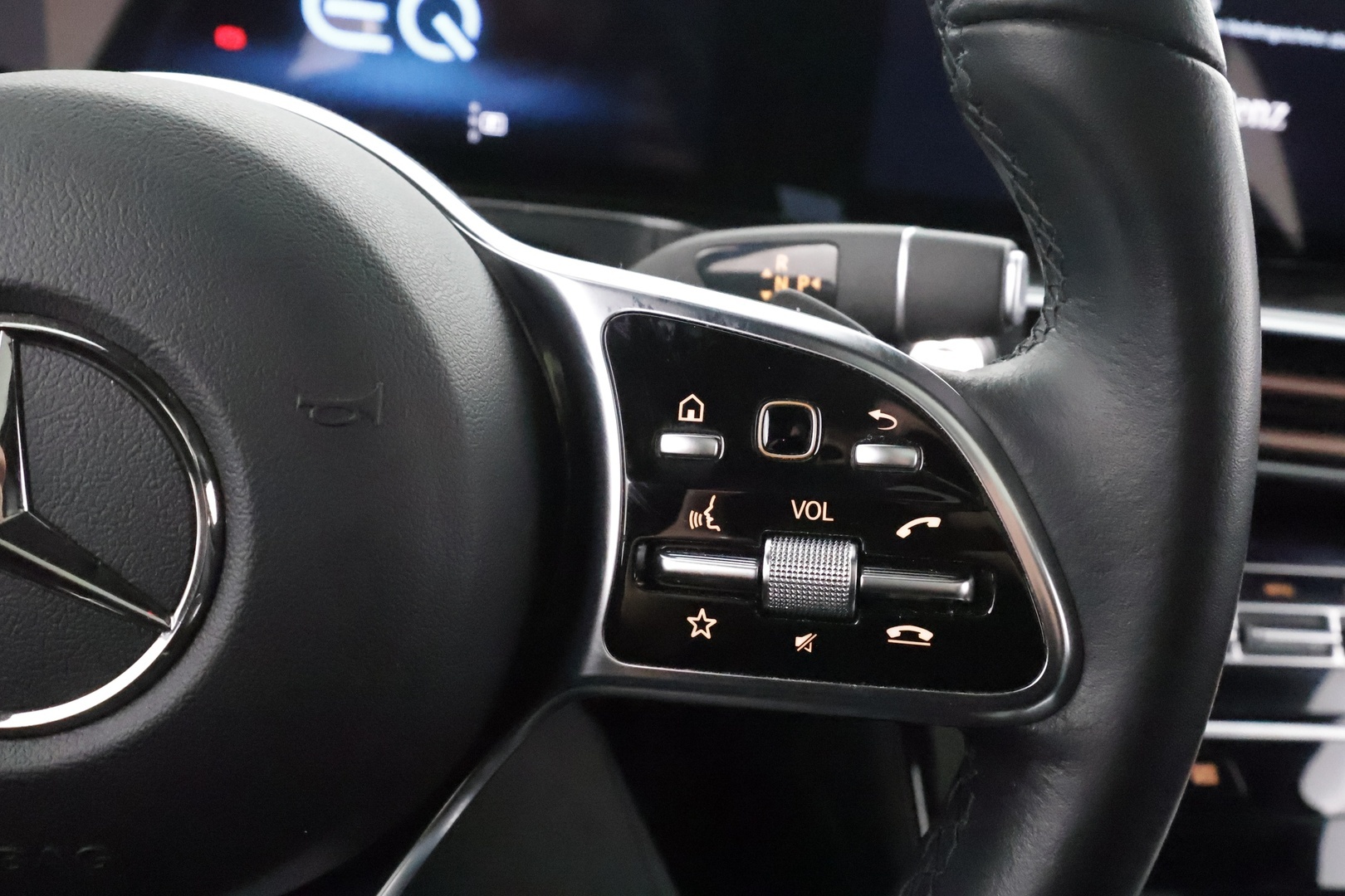 MERCEDES-BENZ EQC 2023