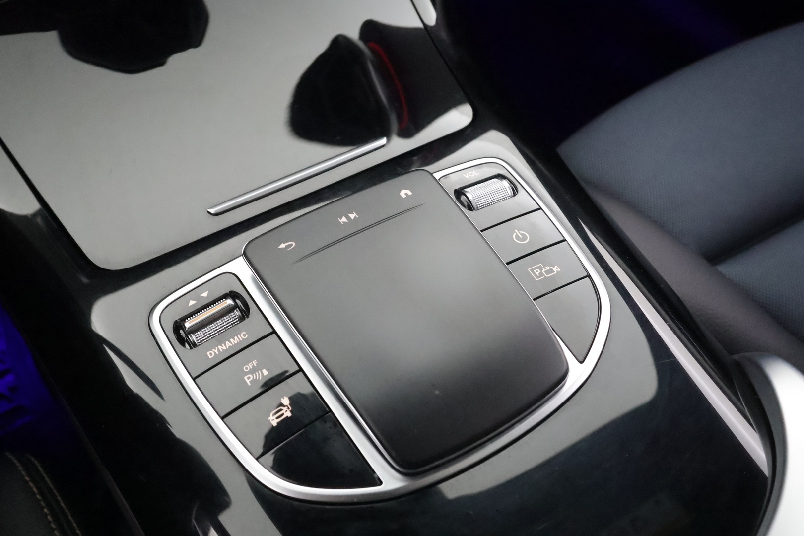 MERCEDES-BENZ EQC 2023