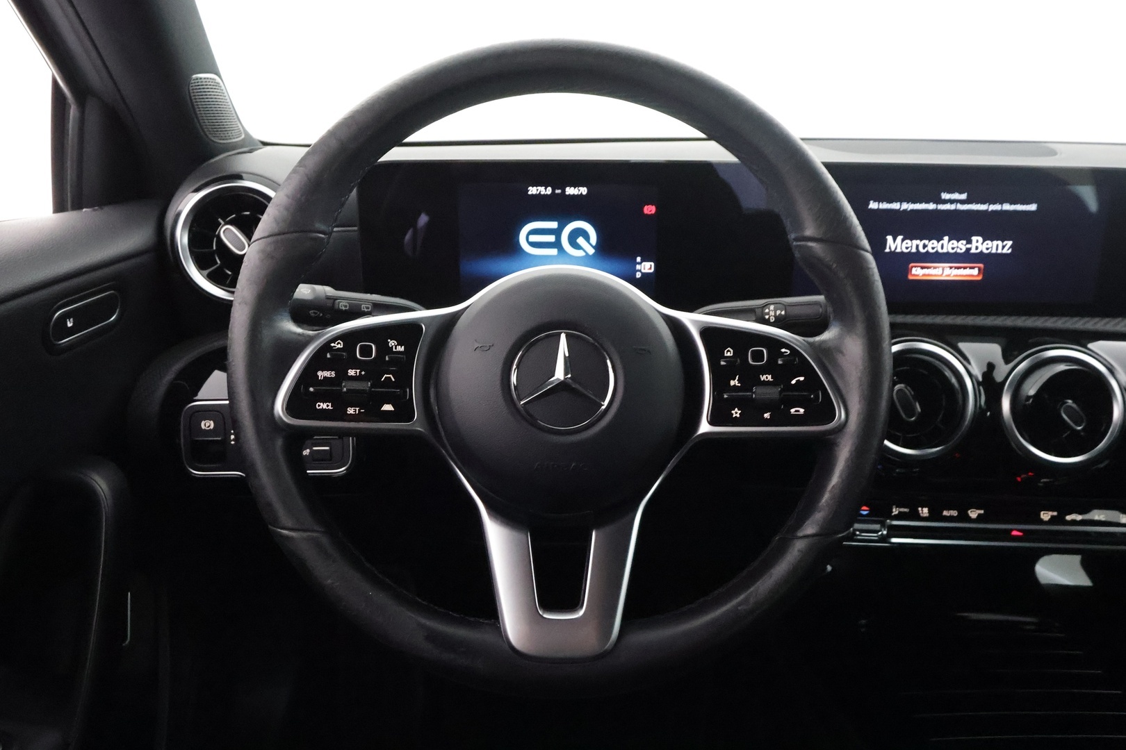 MERCEDES-BENZ A 2021