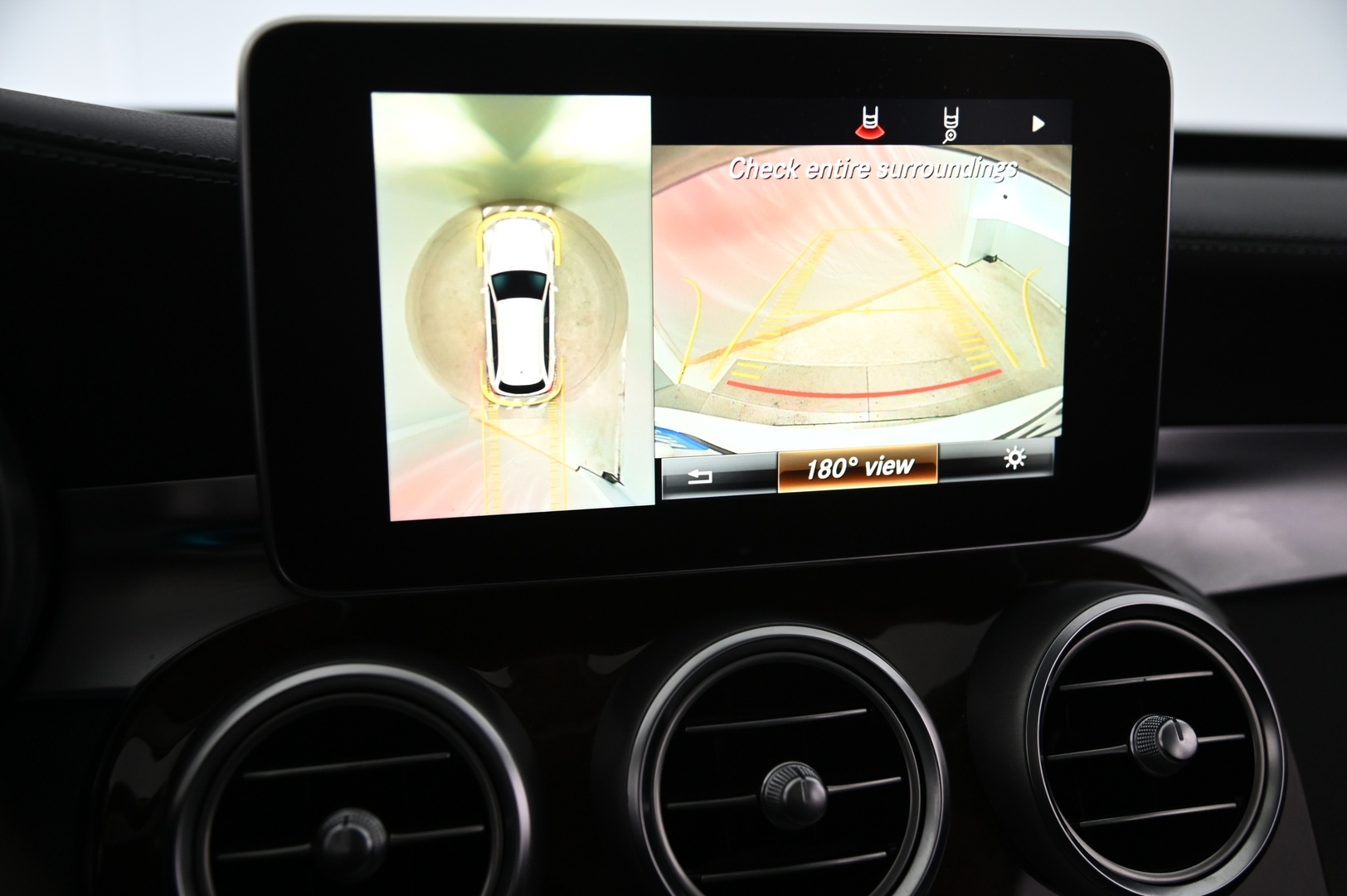 MERCEDES-BENZ C 2016