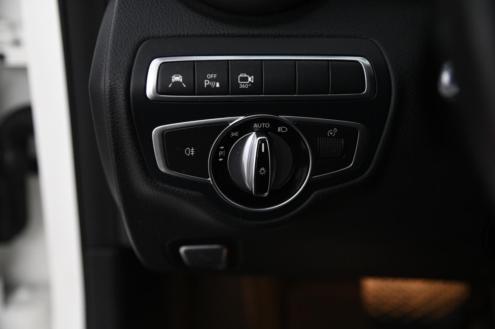 MERCEDES-BENZ C 2016