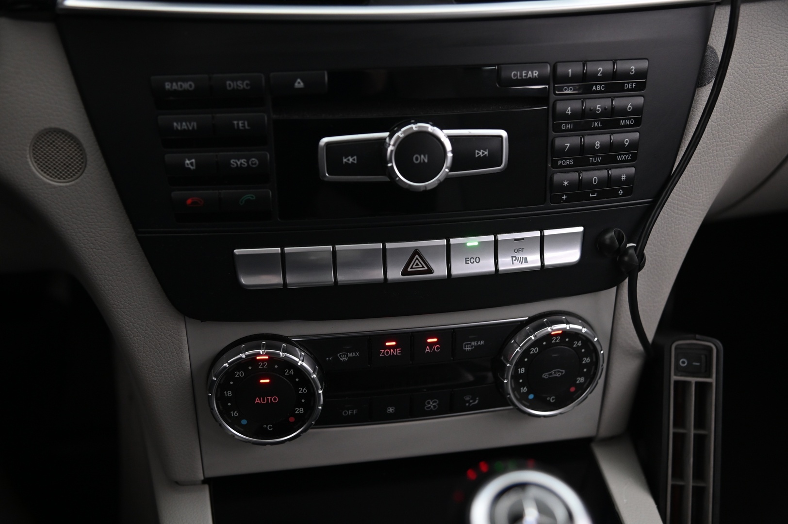 MERCEDES-BENZ C 2012