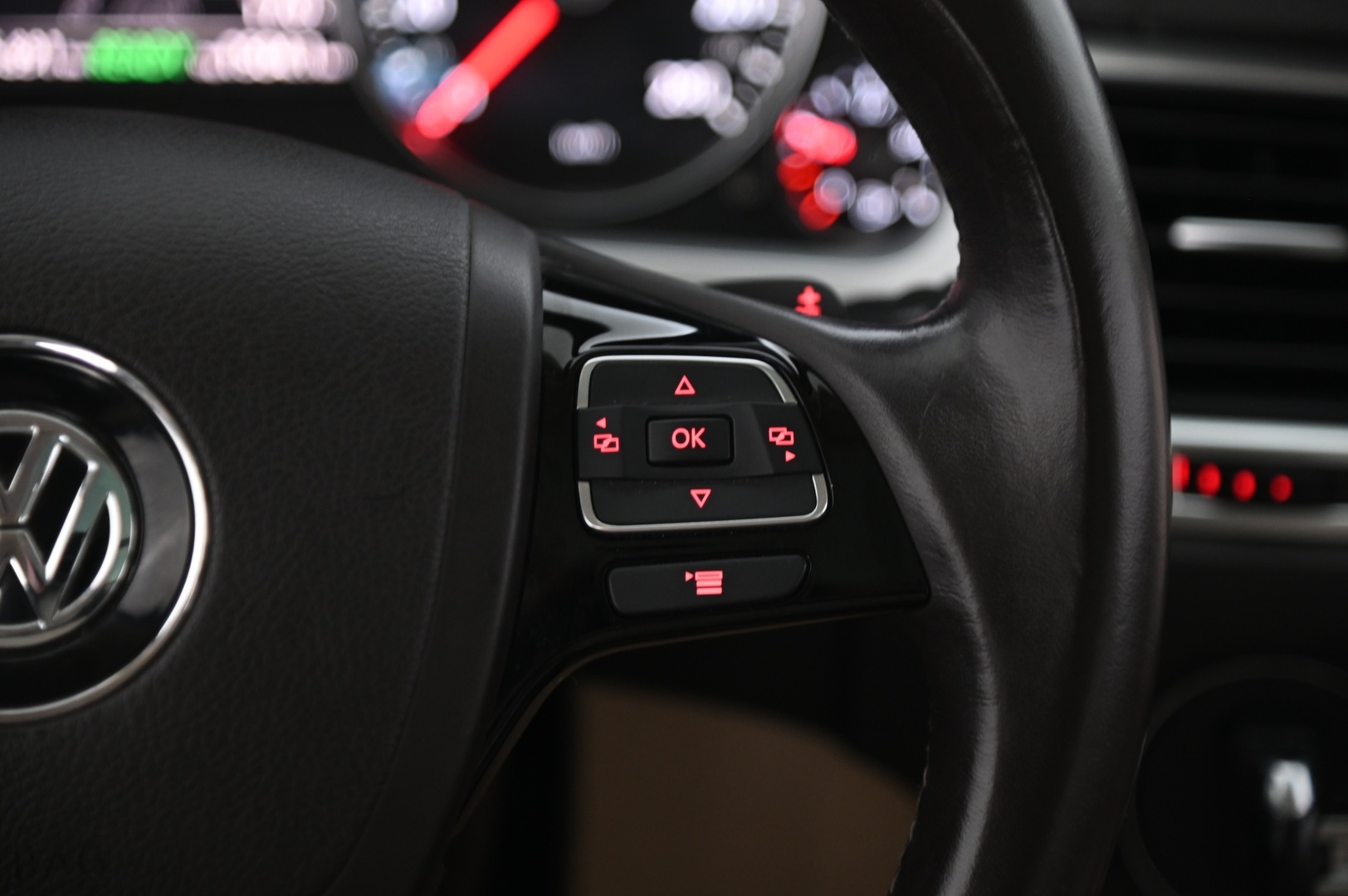 VOLKSWAGEN Touareg 2011