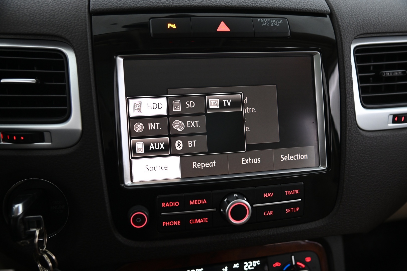 VOLKSWAGEN Touareg 2011