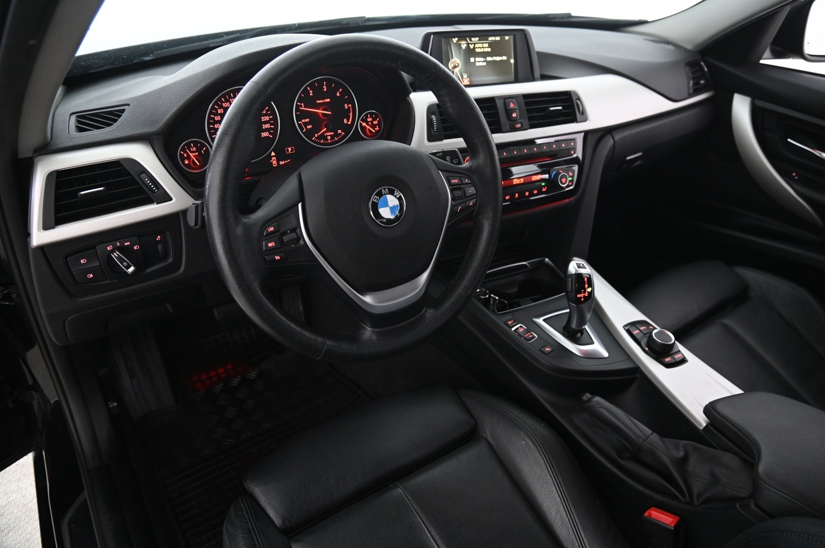BMW 320 2017