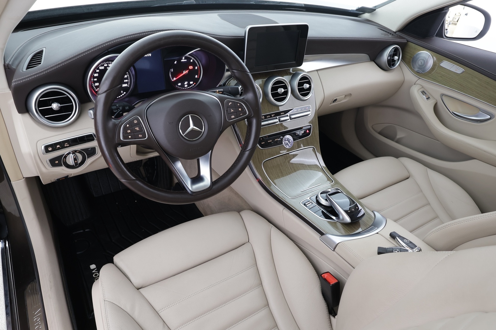 MERCEDES-BENZ C 2015