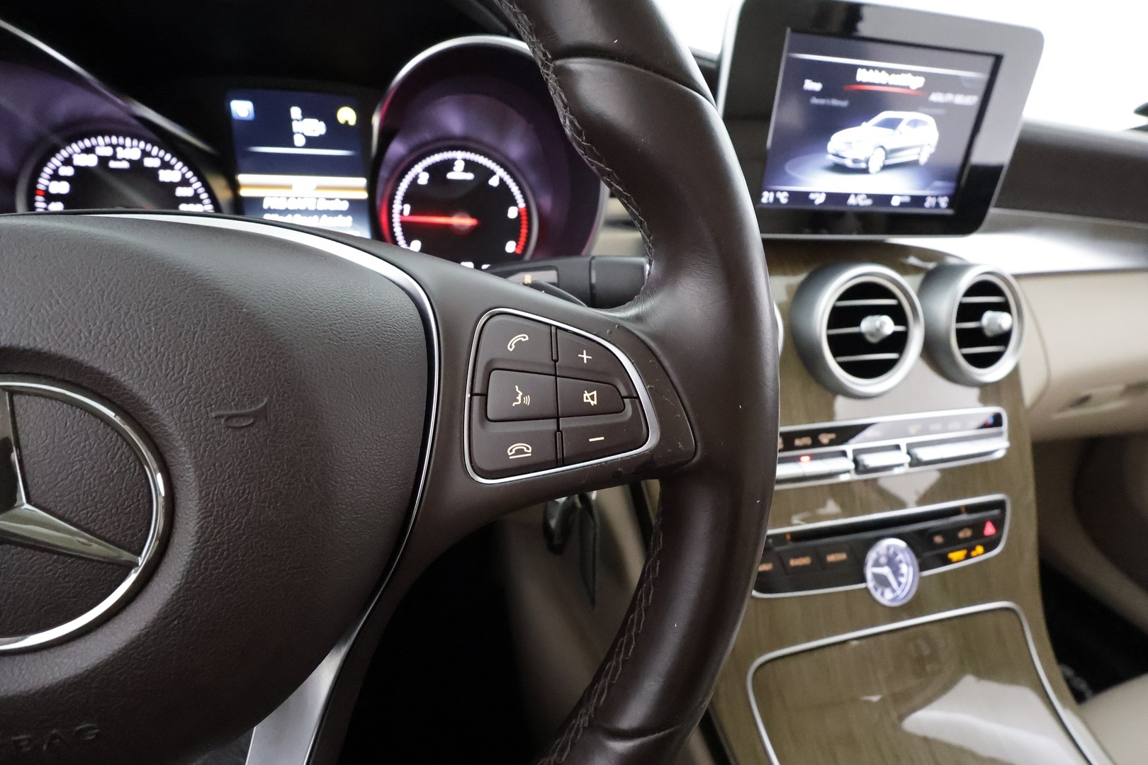 MERCEDES-BENZ C 2015
